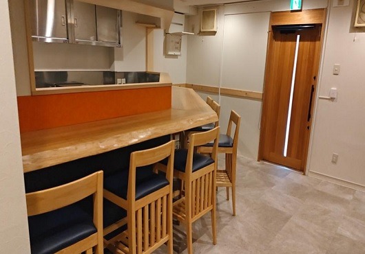 阿佐ヶ谷駅徒歩３分、小箱の飲食店居抜き！美麗内装で即開業可能です！ (213924)