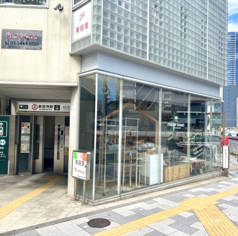泉岳寺駅徒歩1分！約10坪で取り組みやすさ◎カフェ居抜き物件 (216053)