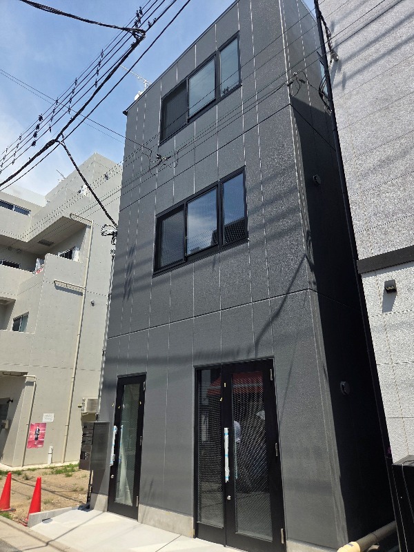 新築3階事務所使用！（事務所利用のみ可能：店舗利用不可） (216179)