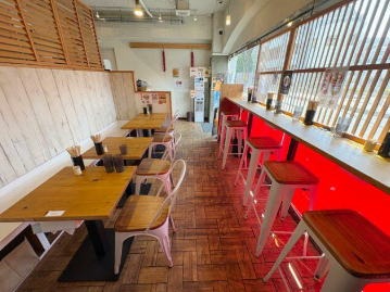⽤賀9分｜約10坪の広さで少数オペ向き (216322)