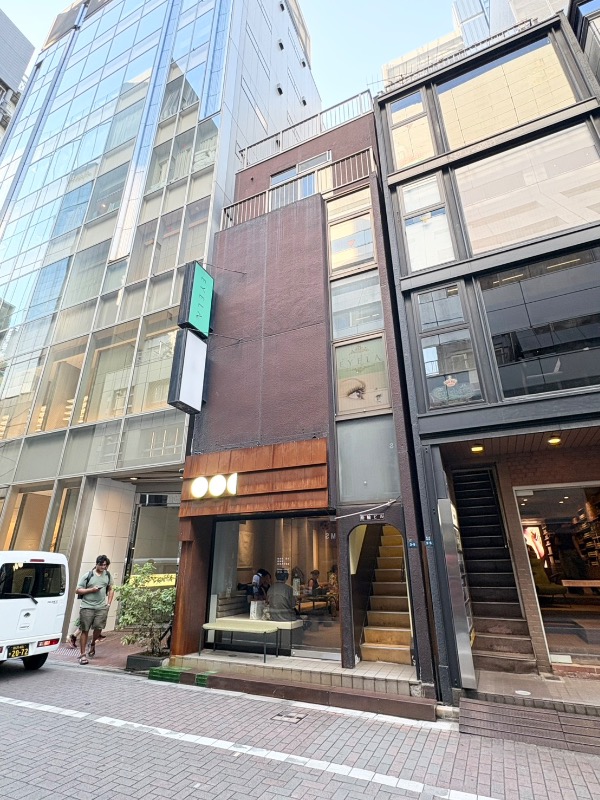 【軽飲食可】銀座駅 徒歩2分！ 2Fのまつ毛サロン居抜き物件！ (216591)