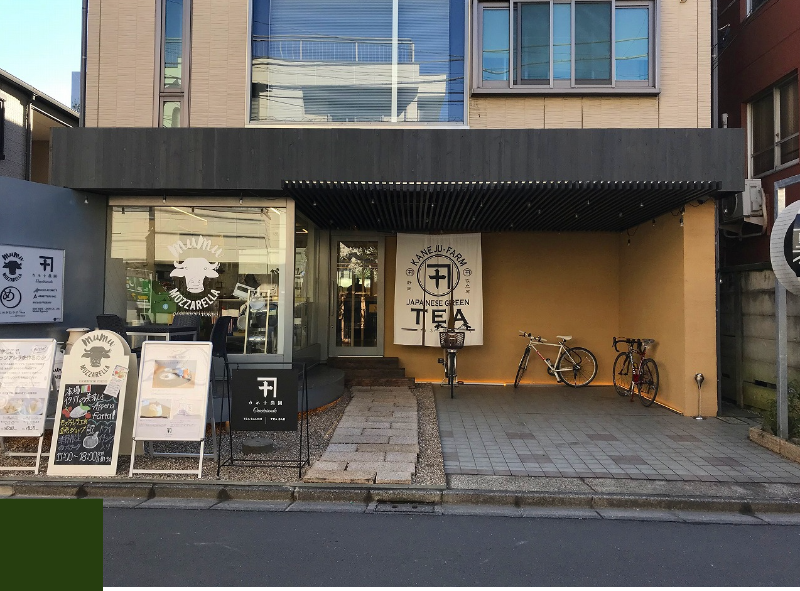 【表参道駅４分】１階２１坪、専用テラスあり。看板設置可能。飲食可能です。 (216631)