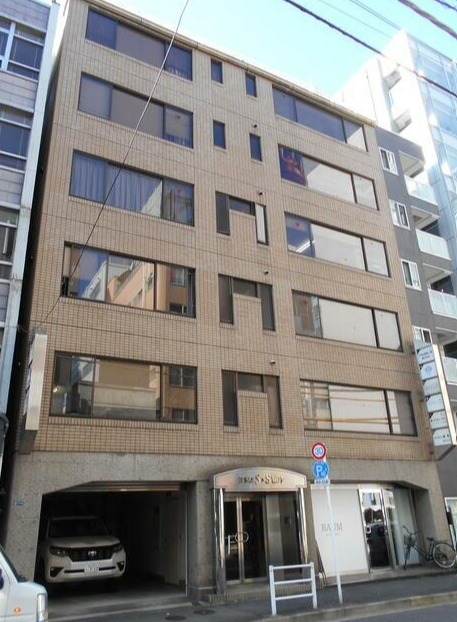 小伝馬町駅 徒歩4分 6F 最上階・南西向きの角部屋区画 【飲食不可】 (216664)