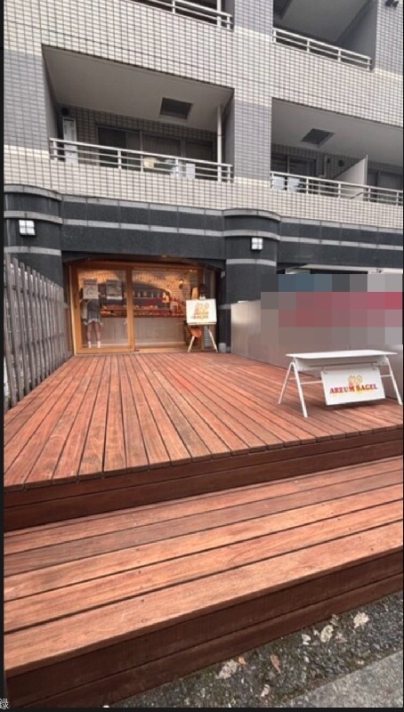 【原宿駅2分】竹下通りすぐ！1階テラス付店舗（ベーグルカフェ造作有・条件相談） (216733)