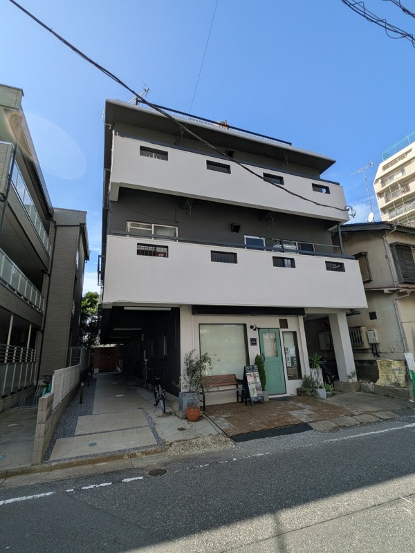 2026年8月リフォーム完了。テラス付きの角部屋です。業種・諸条件お気軽にご相談ください。 (203877)