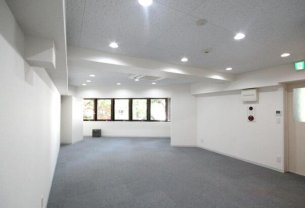白金台駅 徒歩10分 2F 現況:その他 その他居抜きなど物件 【業種相談】管理番号：400139 (221224)
