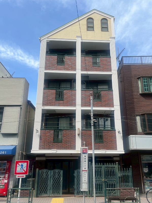 1階路面店舗、6.60坪/21.83㎡、前面ガラス張りで視認性も良好 (221274)