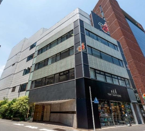 明治神宮前〈原宿〉駅 徒歩5分 B1F≪102区画≫ スケルトン物件 【軽飲食可】 (221855)